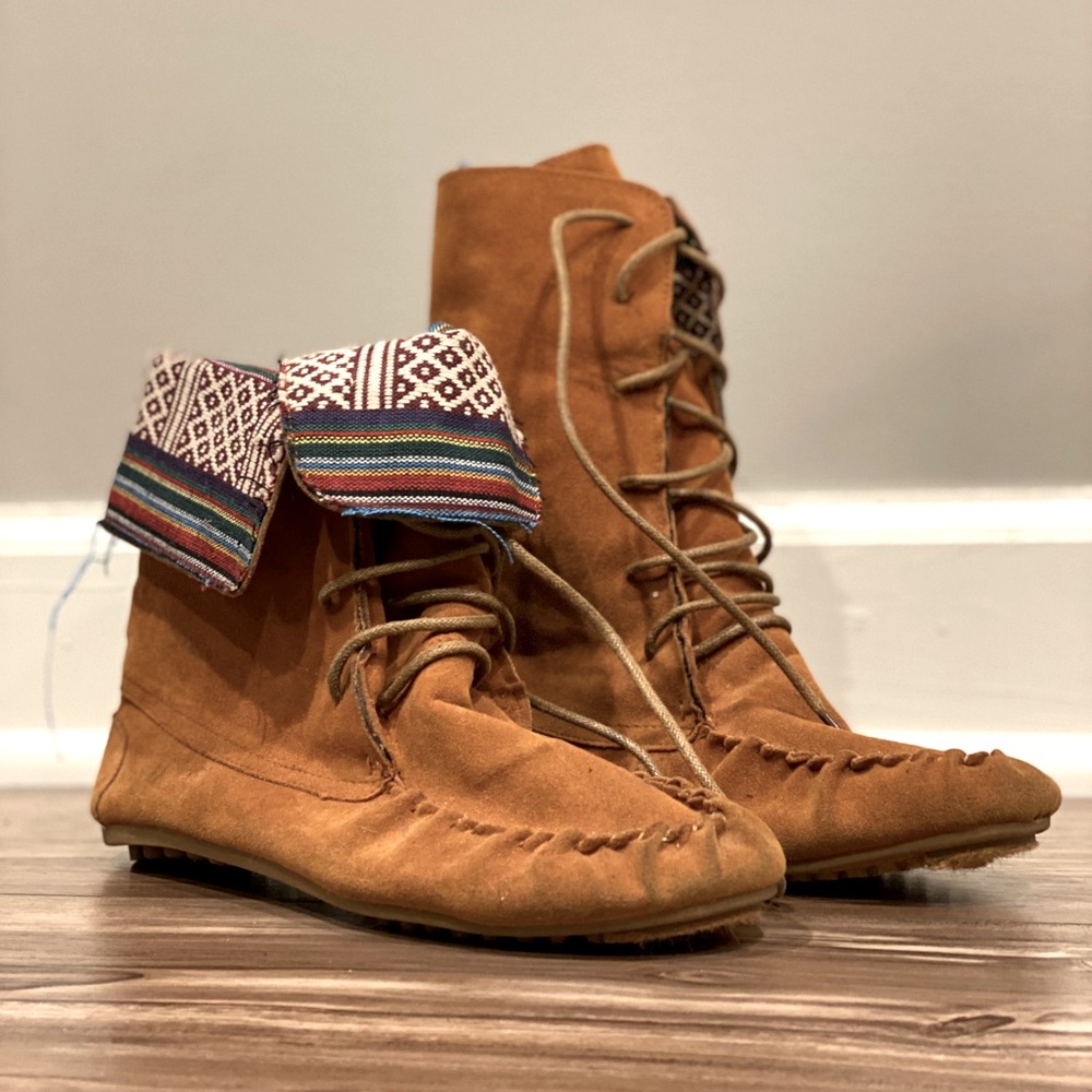 Lady Godiva Foldable Boots
